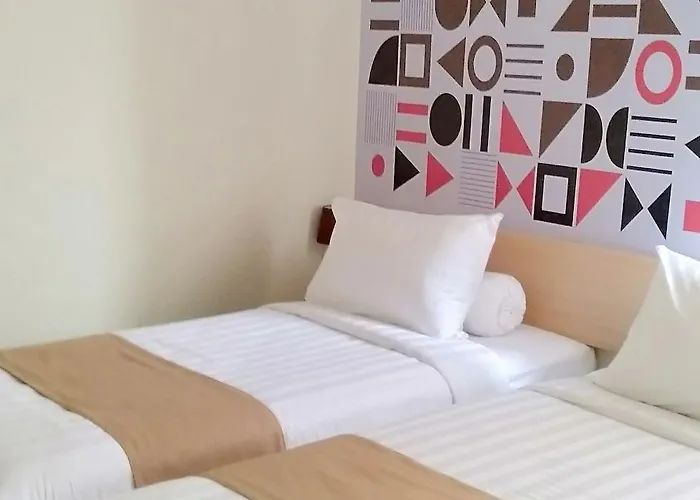 Front One Hotel 3*