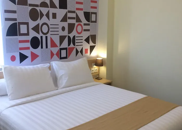 Hotel Front One 3*